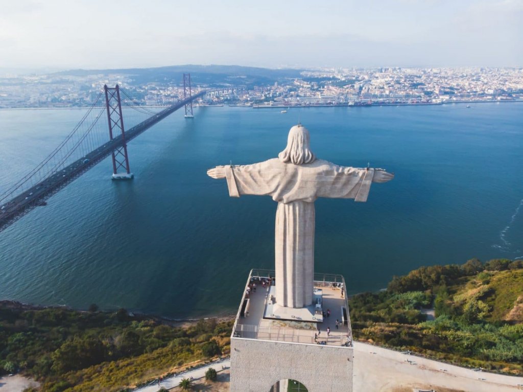 Santuário Nacional do Cristo Rei em Almada Santuário Nacional do Cristo Rei em Almada